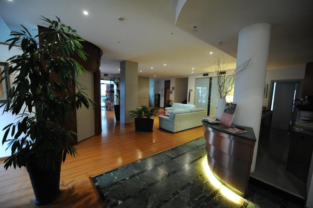 Hotel Elvezia Pesaro Exterior photo