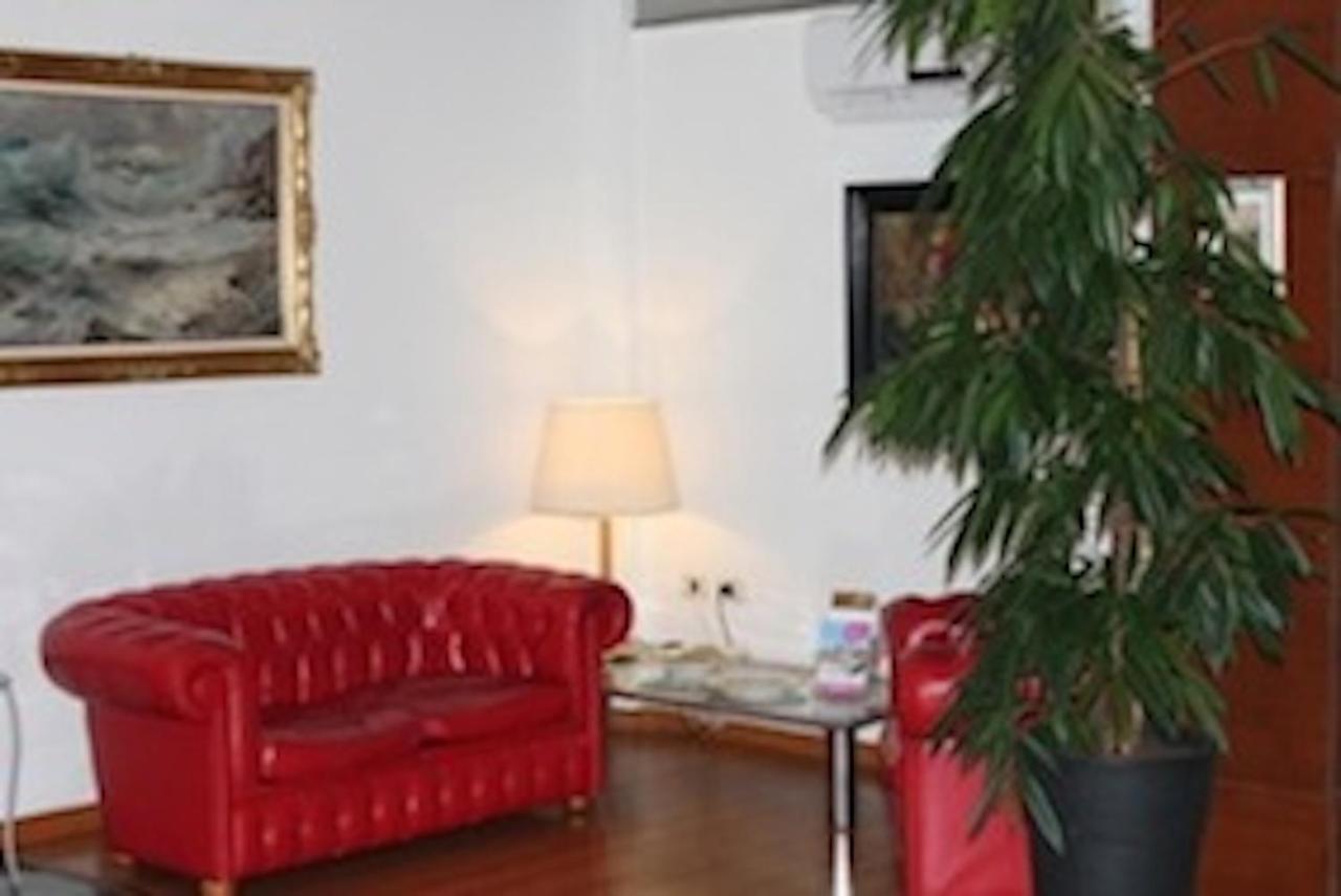 Hotel Elvezia Pesaro Exterior photo